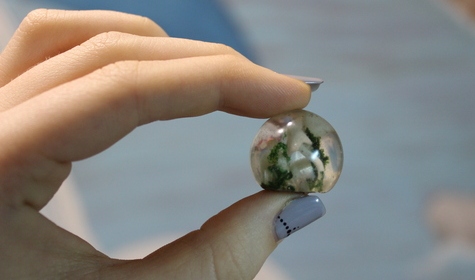 Transparent sphere